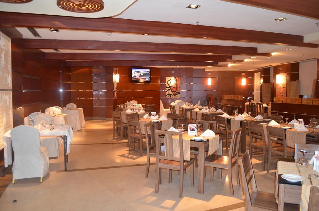 Eastyard Khobar Hotel - Formerly Ramada By Wyndham Khobar Bagian luar foto