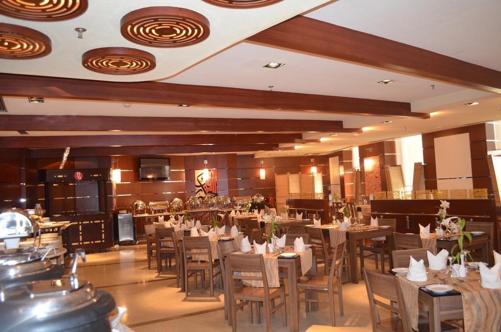 Eastyard Khobar Hotel - Formerly Ramada By Wyndham Khobar Bagian luar foto