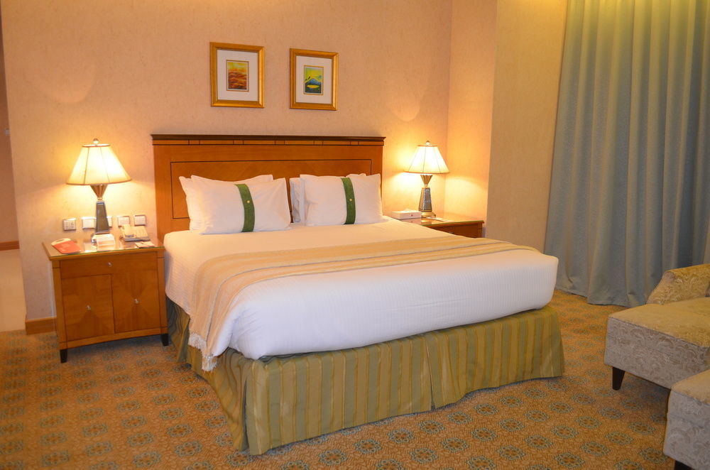 Eastyard Khobar Hotel - Formerly Ramada By Wyndham Khobar Bagian luar foto