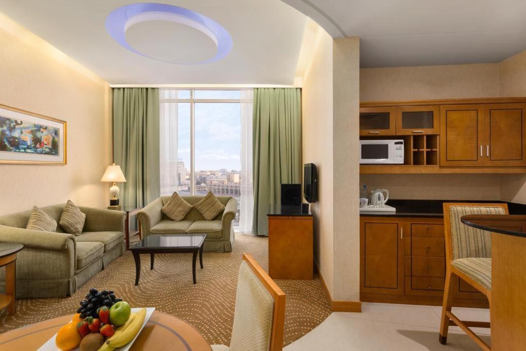 Eastyard Khobar Hotel - Formerly Ramada By Wyndham Khobar Bagian luar foto