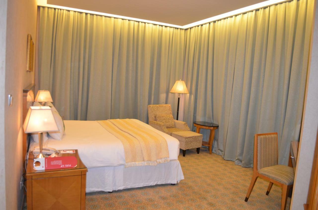 Eastyard Khobar Hotel - Formerly Ramada By Wyndham Khobar Bagian luar foto